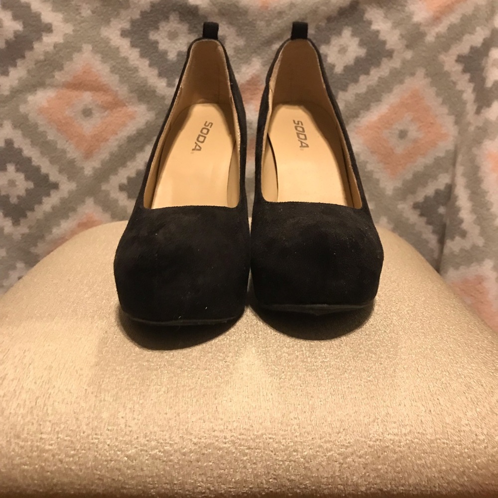 Black Wedge Heels